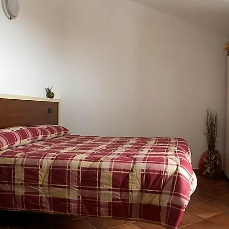 Hotel Fiorella Celico