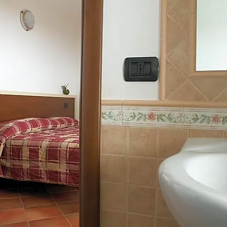 Fiorella Hotel 3*
